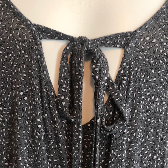 CLOSET CLEANOUT --   3 / $20 DEAL ON THIS ITEM - Picture 3 of 3